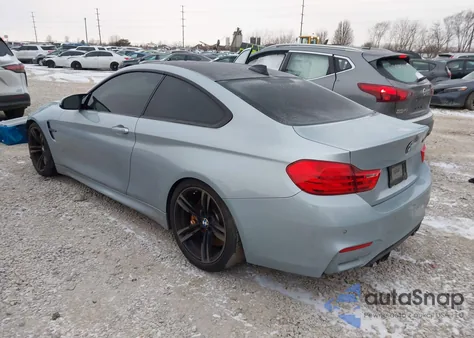 2015 BMW M4 z USA, uszkodzony, nr VIN WBS3R9C50FK334937